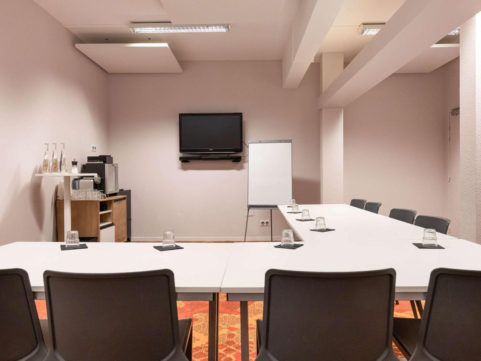 Ibis Styles Albi Centre Le Theatro Hotel Kültér fotó